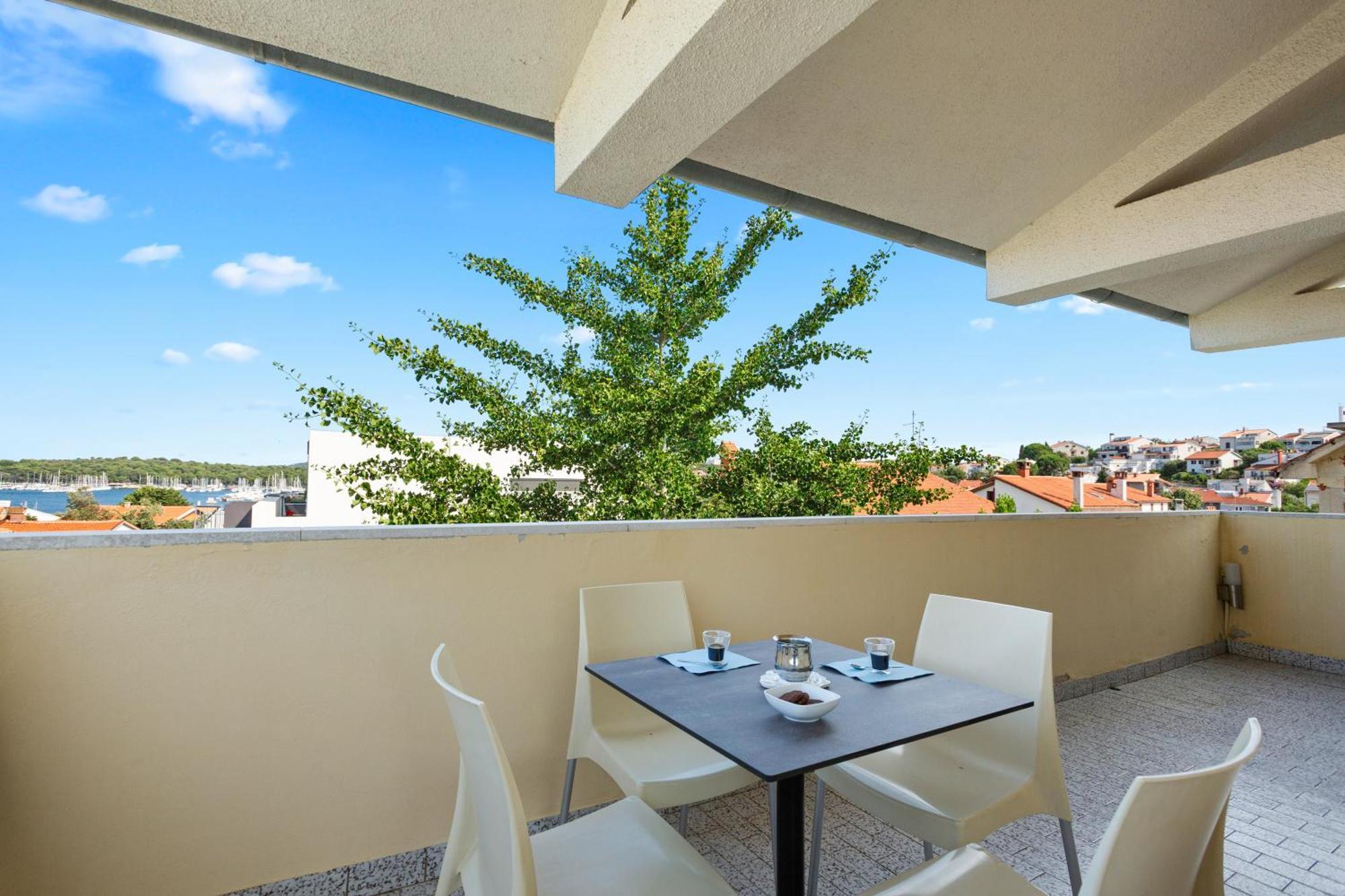 Zanini Apartament *